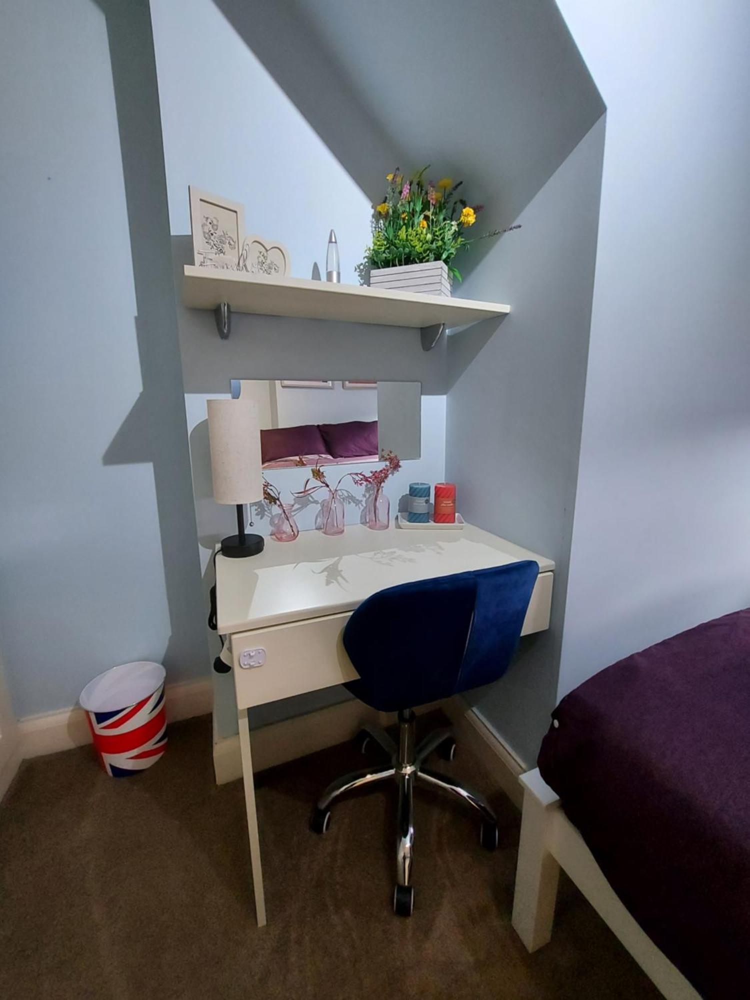 Apartament Large 4 Bedrooms Golders Londra